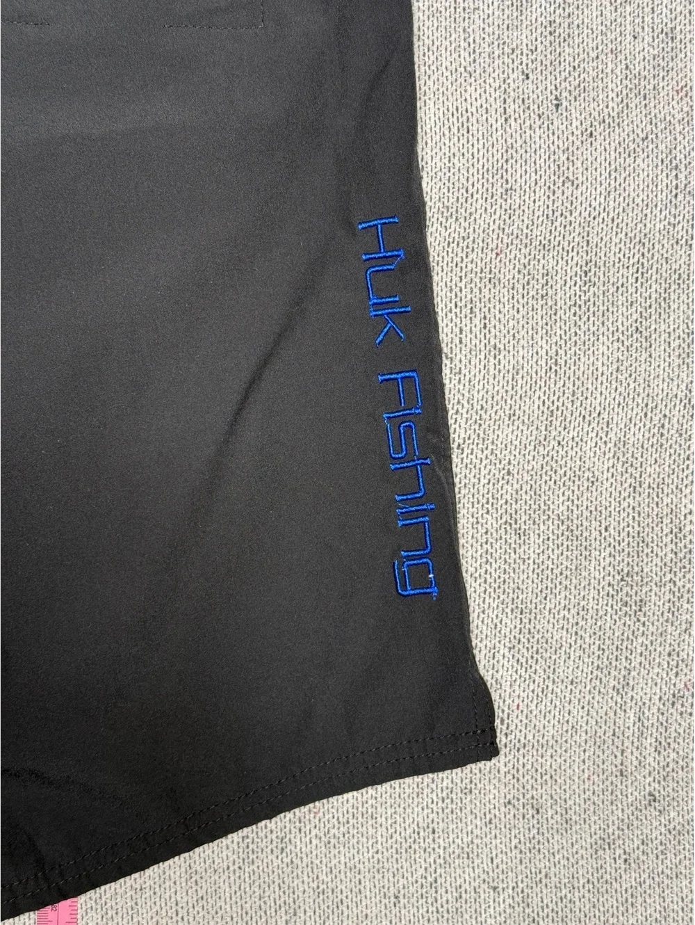 Huk Performance Fabrics Men's Black & Blue Fishing Shorts M